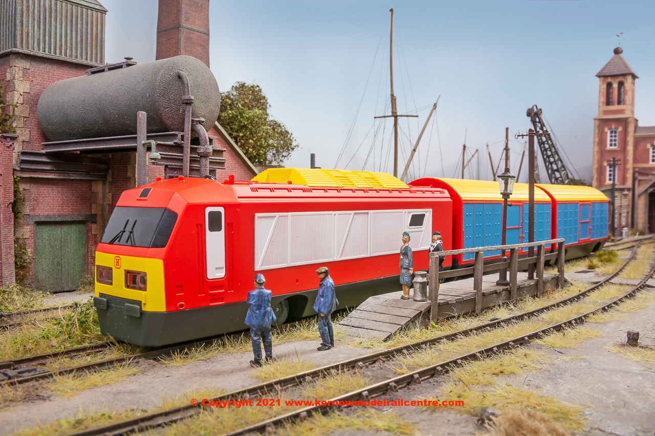 R9312 Hornby Playtrains Bolt Express Goods Battery Train Pack